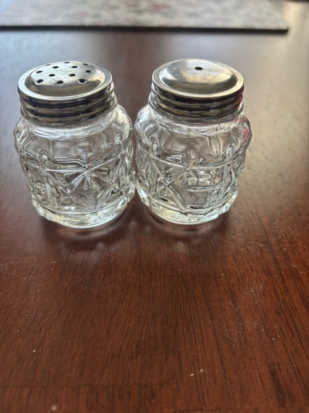 Vintage-Style Pressed Glass Salt & Pepper Shakers with Silver Tops